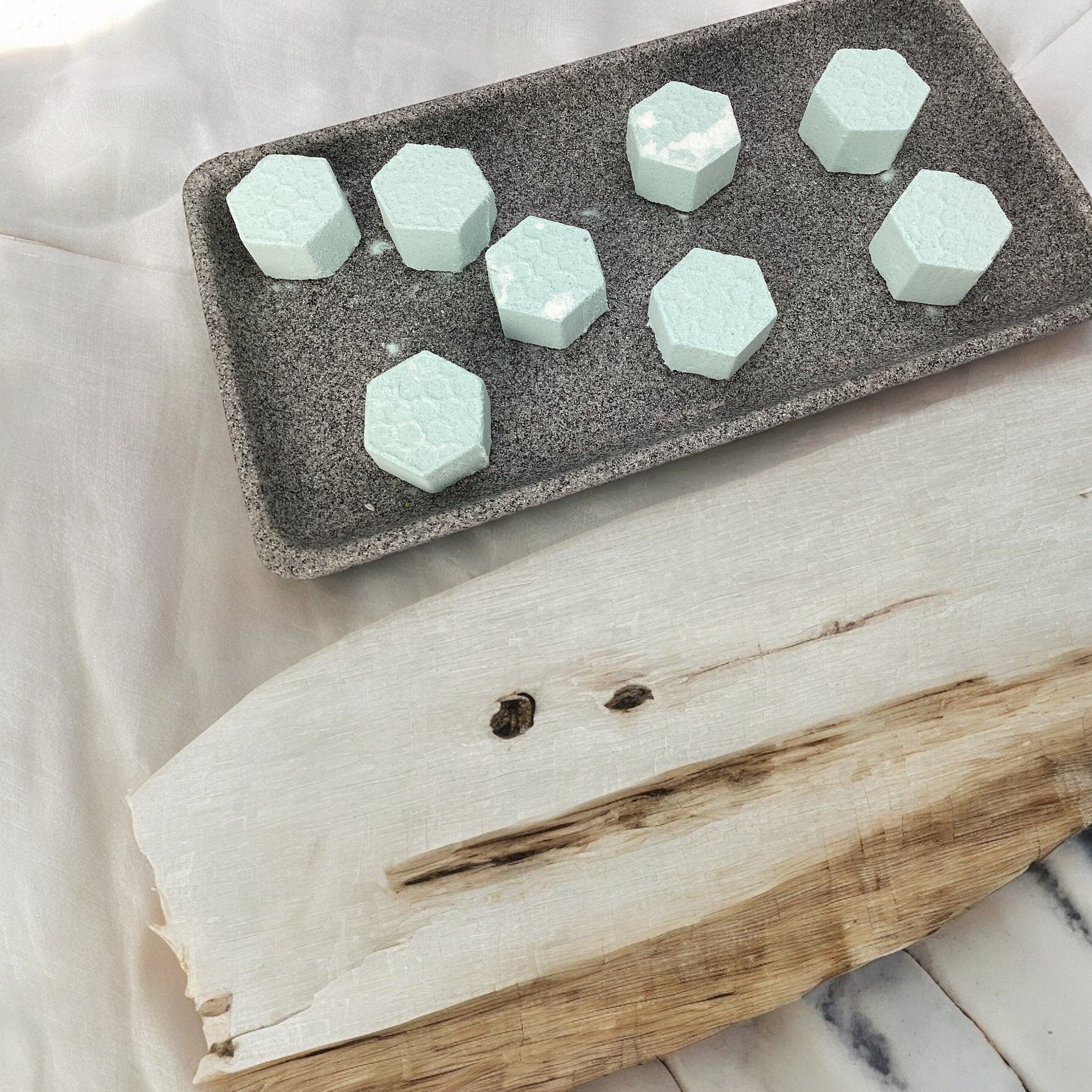Bee Clear Shower Steamers-4/pack Menthol + Eucalyptus Essential Oil Shower Fizzy Shower Melt, Allergy Sufferers + Colds, Stuffy Noses